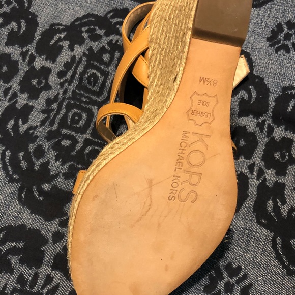 Sandals - Picture 5 of 7